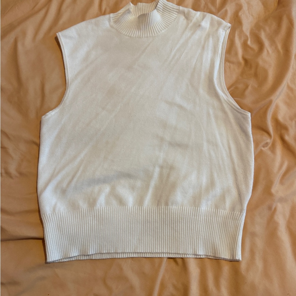 White sleeveless sweater vest - XL